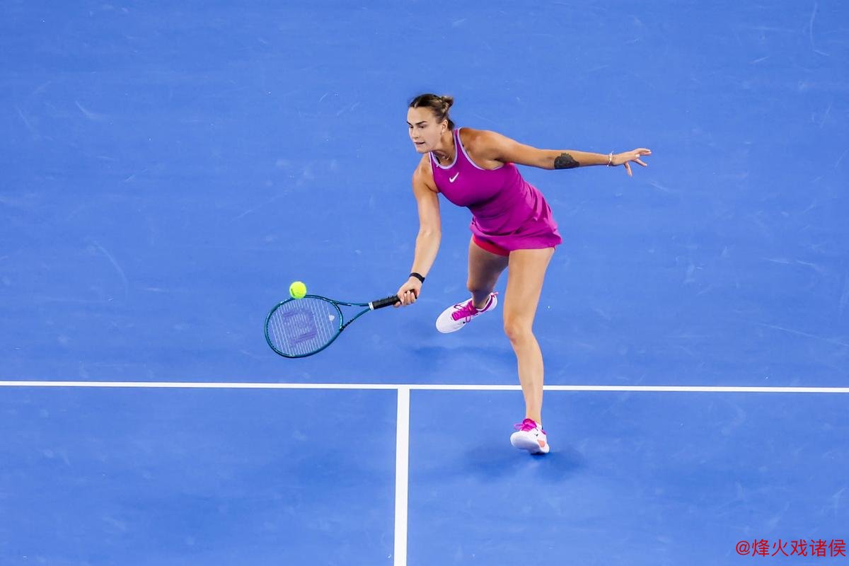 武网第4日：萨巴伦卡豪取14连胜 高芙8连胜挺进8强