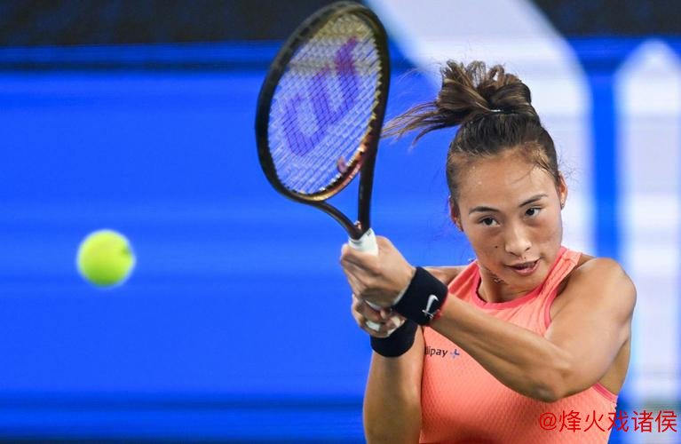 武网第6日：郑钦文直落两盘击败王欣瑜，首度晋级WTA1000决赛