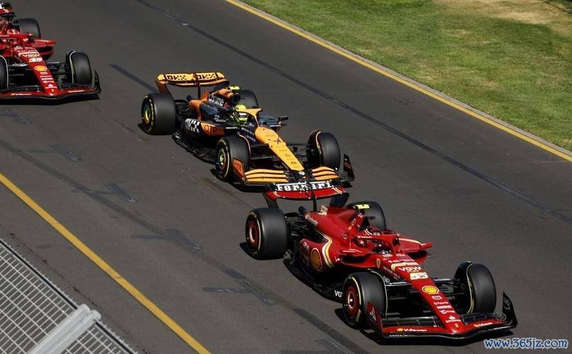 F1澳大利亚站法拉利包揽冠亚军 维斯塔潘退赛
