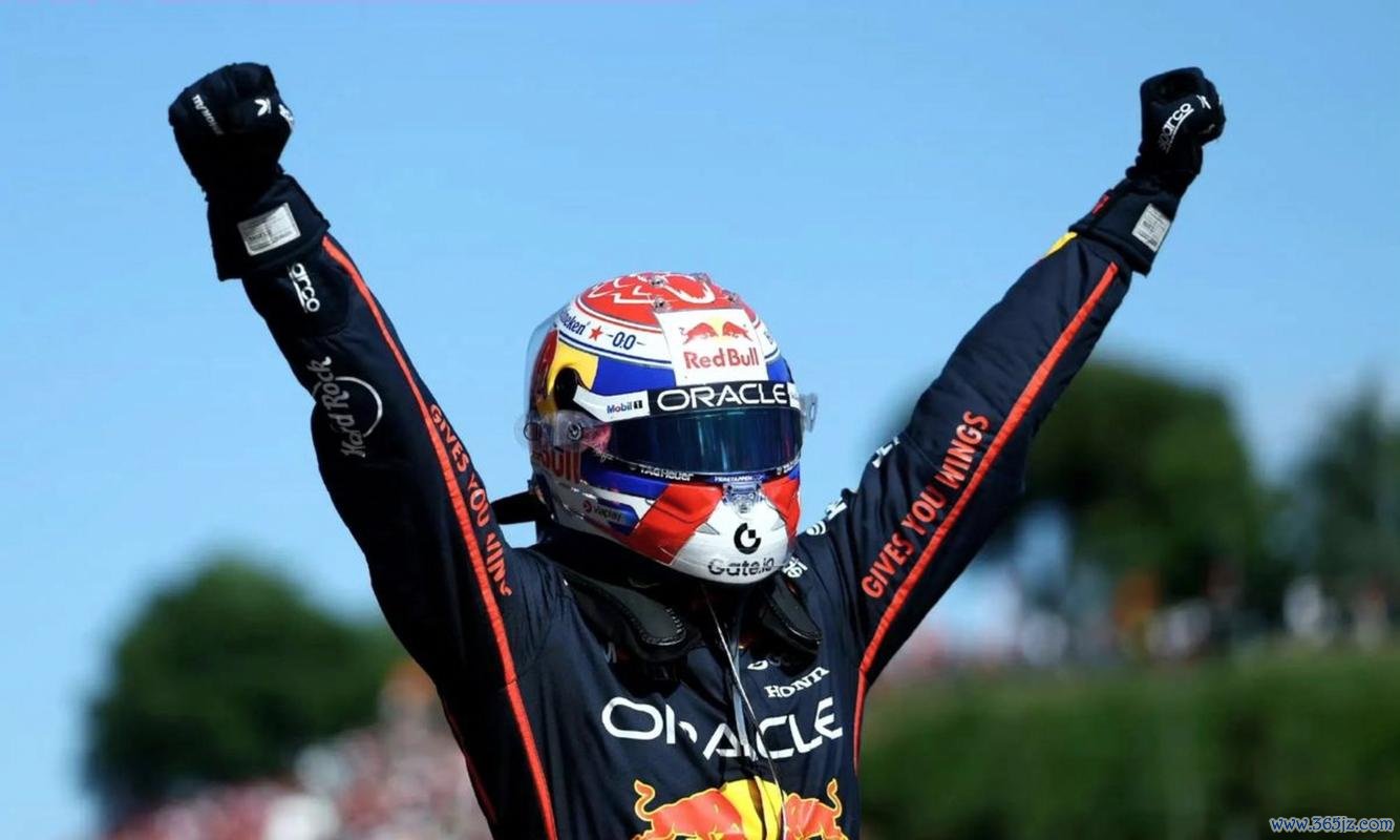 F1美国大奖赛冲刺赛：维斯塔潘拿到杆位+胜利！