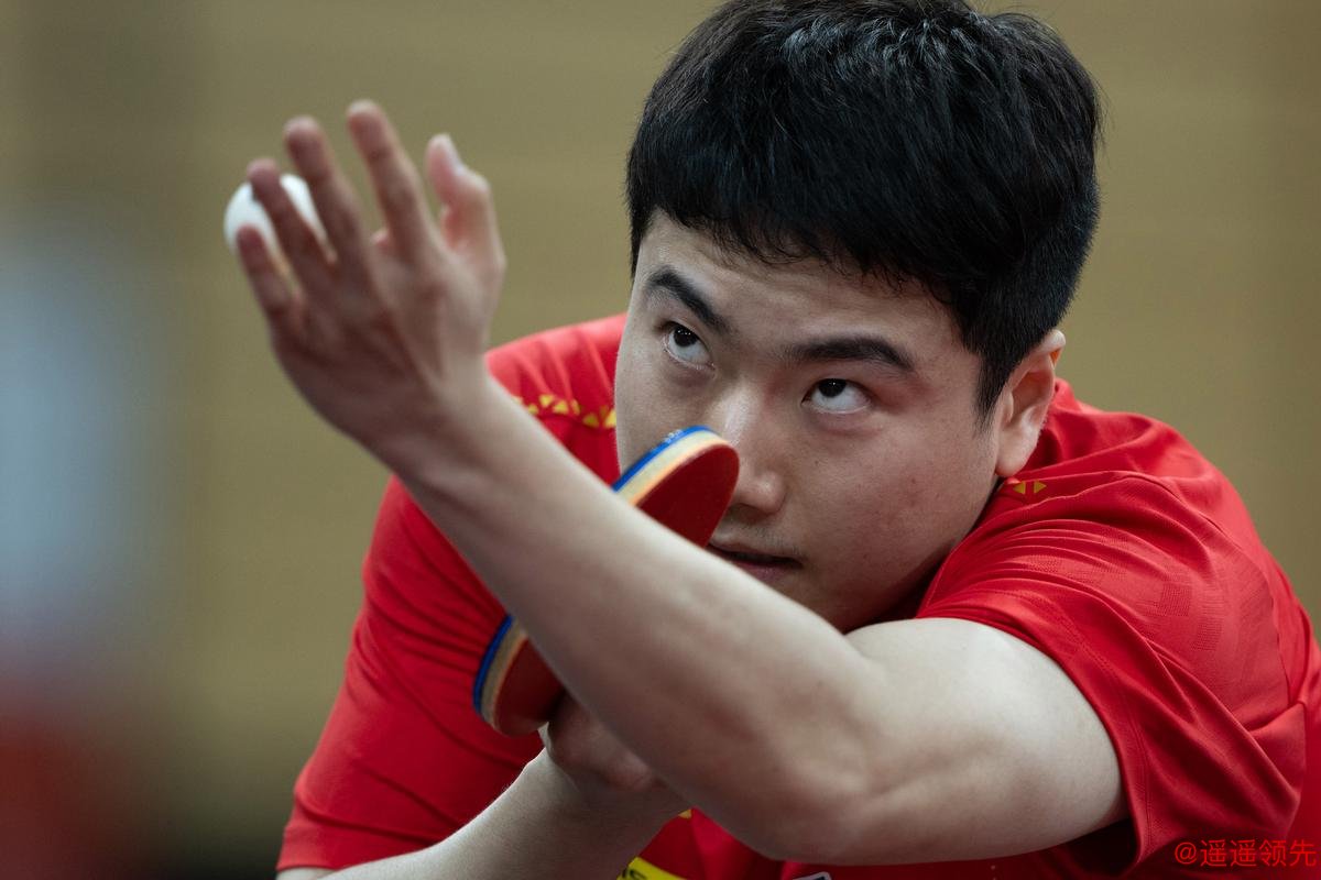 梁靖崑连续双线首战出局，膝伤加重影响走路，国乒男队主力人选成谜